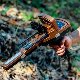 أجهزة كشف الذهب بعيدة المدى